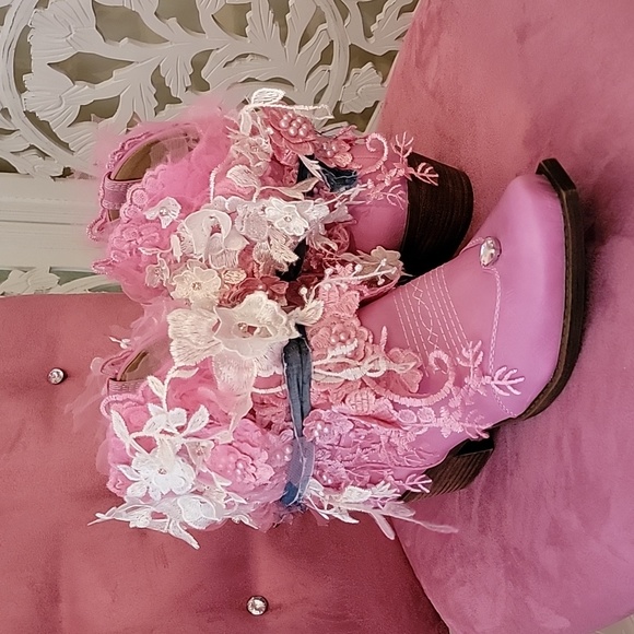 "OAKLEE" Custom Order Pink Lace Boho Western Booties - Picture 4 of 4